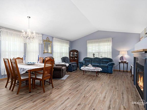 2nd image of 505 Glen Dr #D