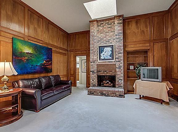 5th image of 2520 Willowdale Dr