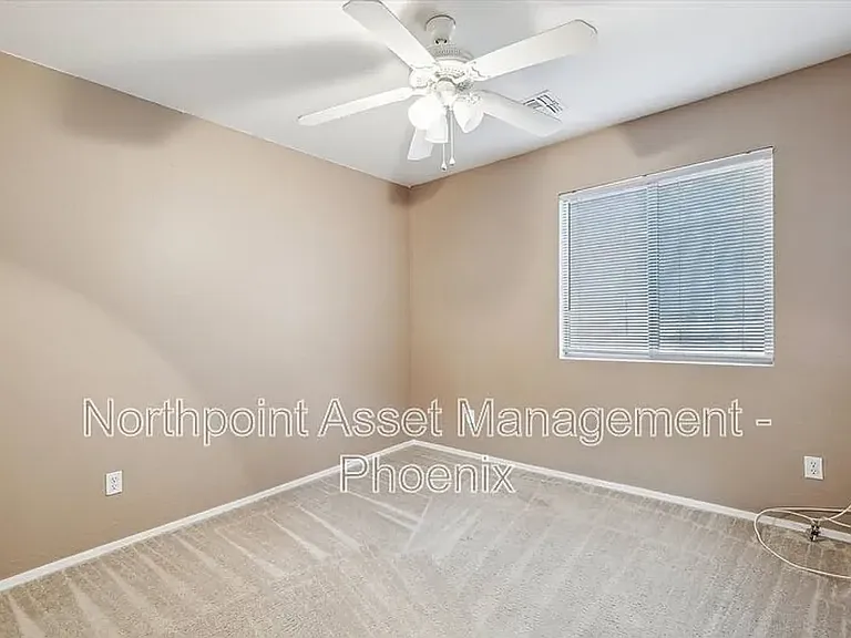 4906 N 113th Dr — Photo 16