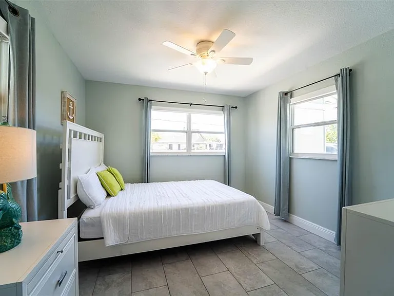 4825 Floramar Ter — Photo 8
