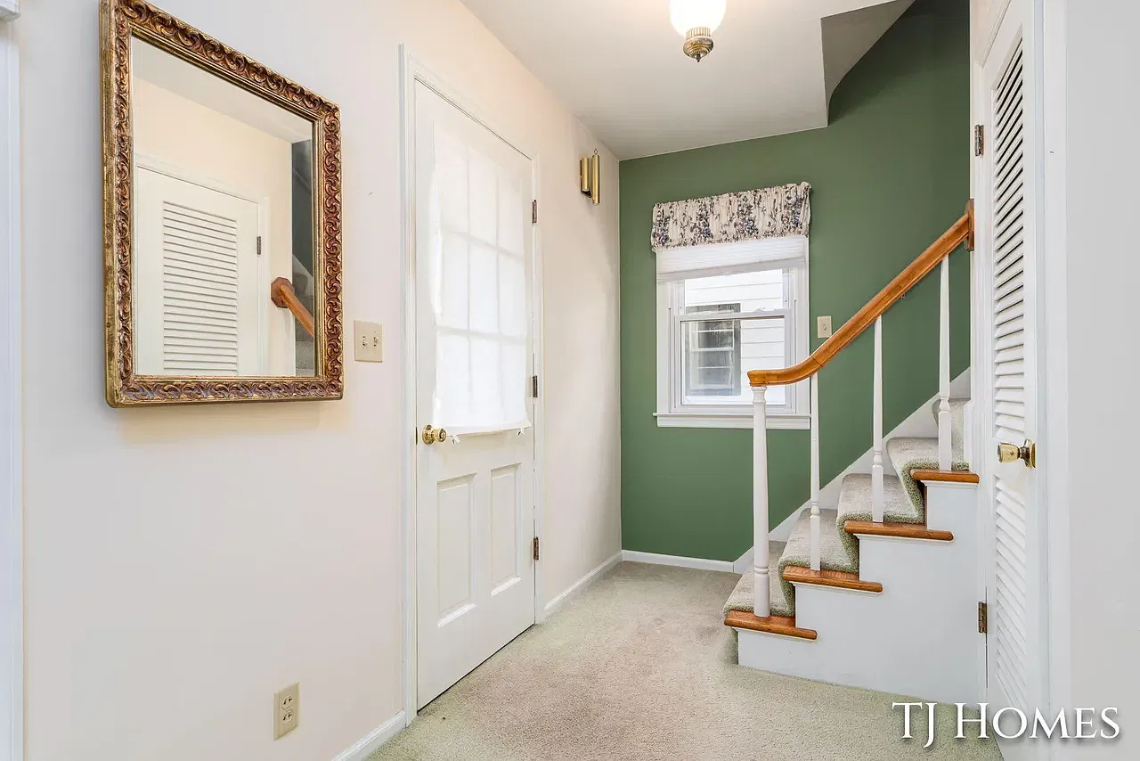 3 bed, 1.5 bath, 2172 sqft, $2,000 — Photo 4
