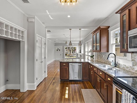 5th image of 1318 WOLFE Street