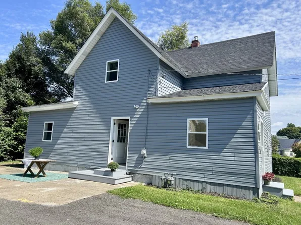 10074 Sampson Ave, Lake City, PA 16423