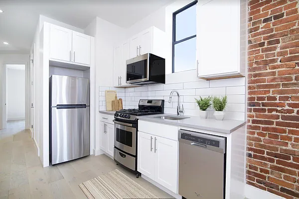 Rented by REAL New York | media 4