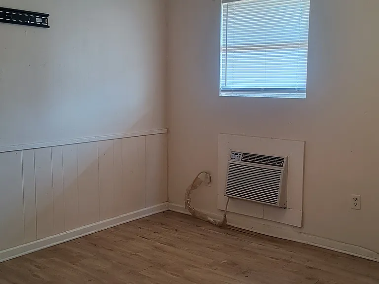 4500 Union Ave #6 — Photo 8