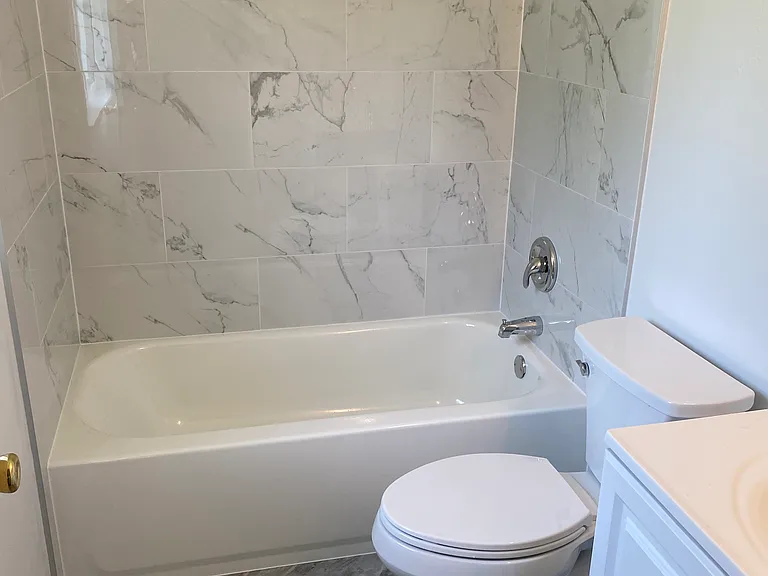 9527 Laguna Dr — Photo 7