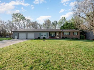 8928 Ambridge Ln, Kernersville, NC, 27284