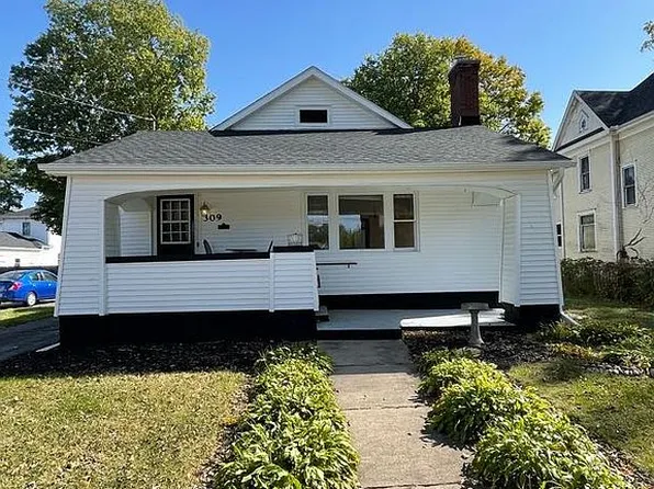 309 S 4th St, Oregon, IL 61061