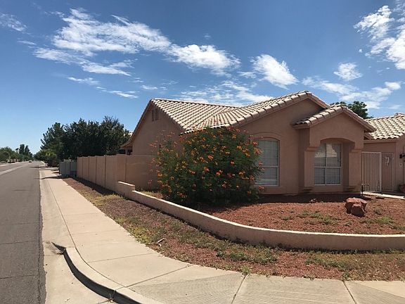 3rd image of 3357 E Wickieup Ln