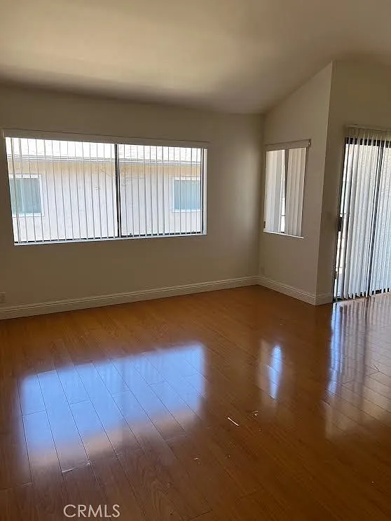 2 bed, 850 sqft, $2,950 — Photo 1