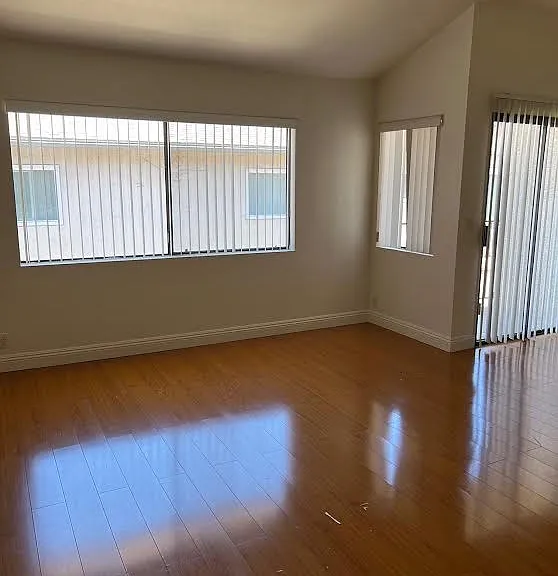 396 W Dryden St #203 — Photo 1