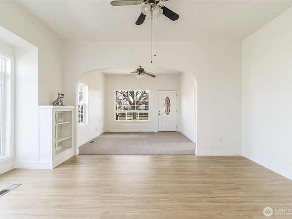 3rd image of 347 N 9th Avenue