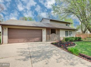 103 S Midland Ave, Sterling, VA 20164