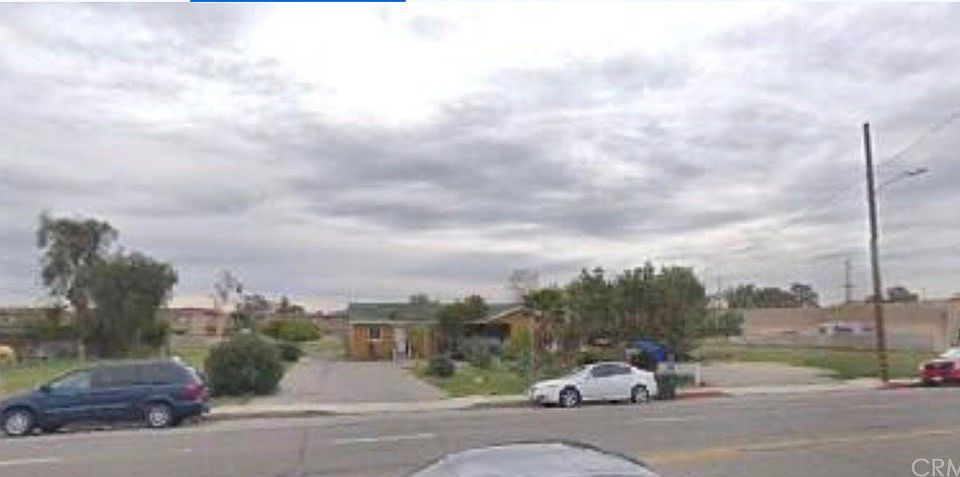 1st image of 16157 Arrow Blvd