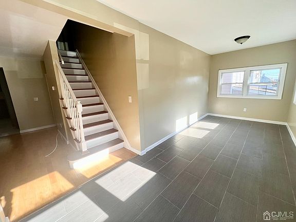 2nd image of 228 George St