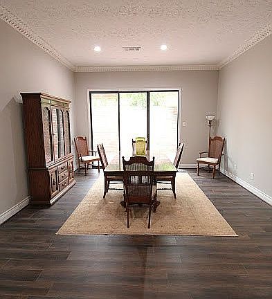 2nd image of 1213 Brook Hollow Dr