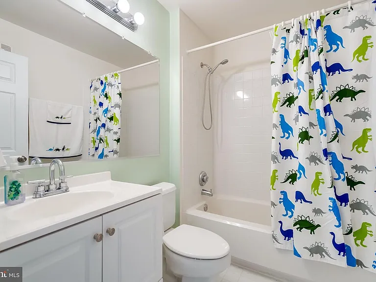 7046 Falls Reach Dr #304 — Photo 27