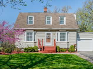 108 N Princeton Ave, Villa Park, IL