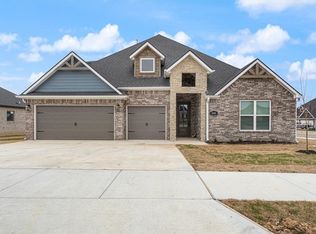 2000 Bergman Rd, Pea Ridge, AR 72751