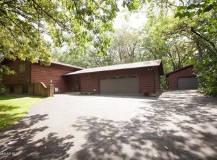 5822 Meadow Dr SE, Rochester, MN 55904