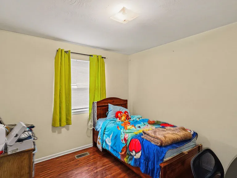 1231 Ferndale Ave — Photo 7