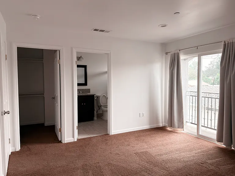 14009 Bessemer St #2 — Photo 8