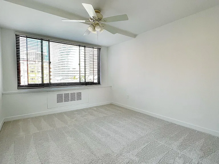1021 Arlington Blvd #916 — Photo 8