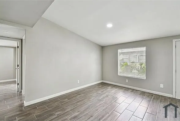 10625 Bay Hills Cir — Photo 7