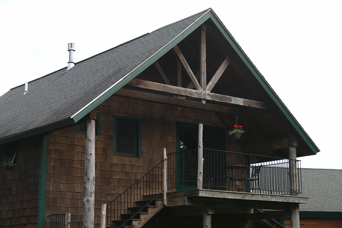 Building Photo - 3055 E Warren Rd