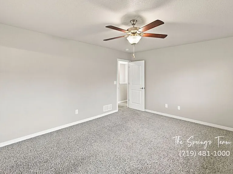 5338 Kingscote Dr — Photo 24