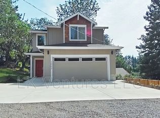 1803 NE Windermere Dr, Bremerton, WA 98310