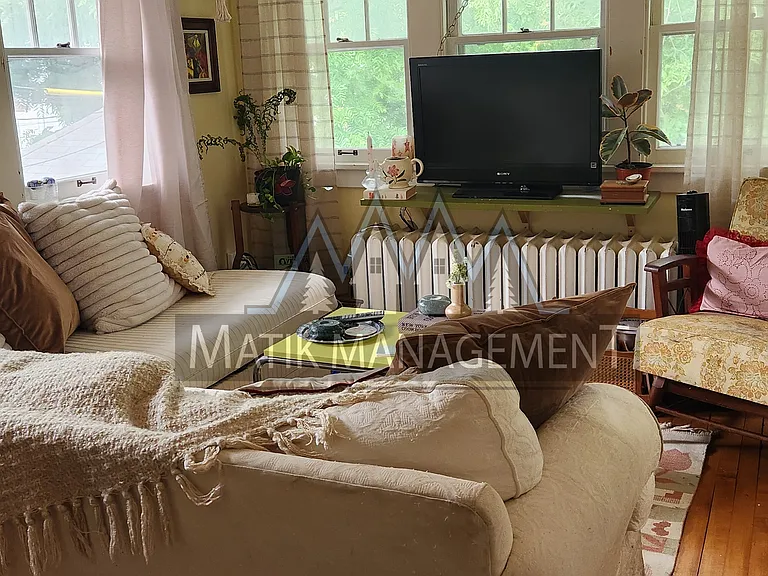 15 11th Ave NW #2 — Photo 6