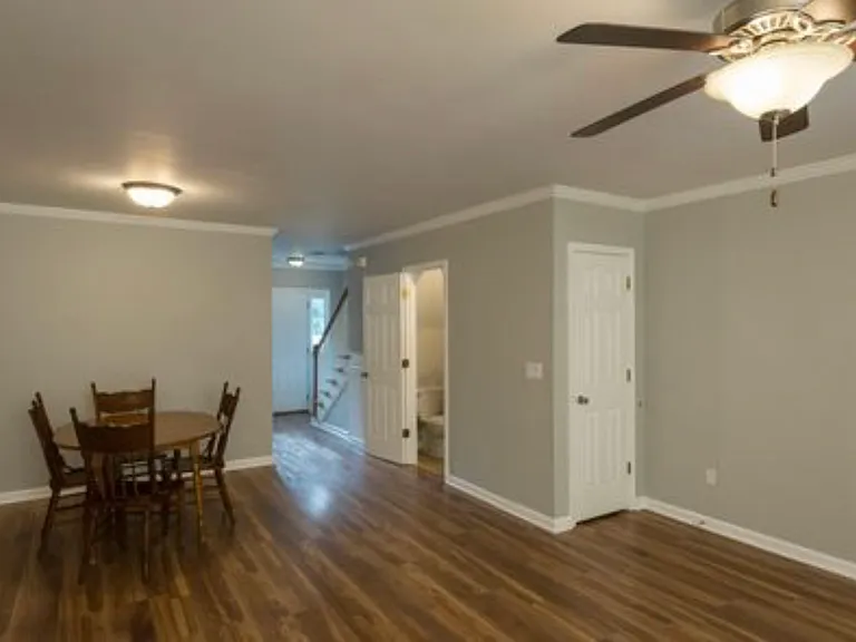2 Magnolia Glen Ln #2 — Photo 5