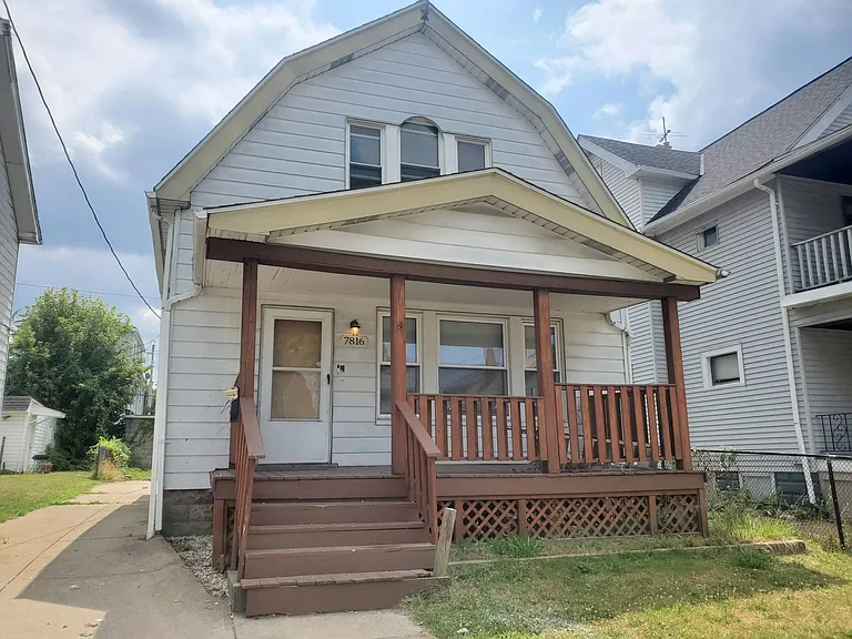 7816 Maryland Ave — Photo 1