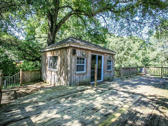 hot tub room off deck