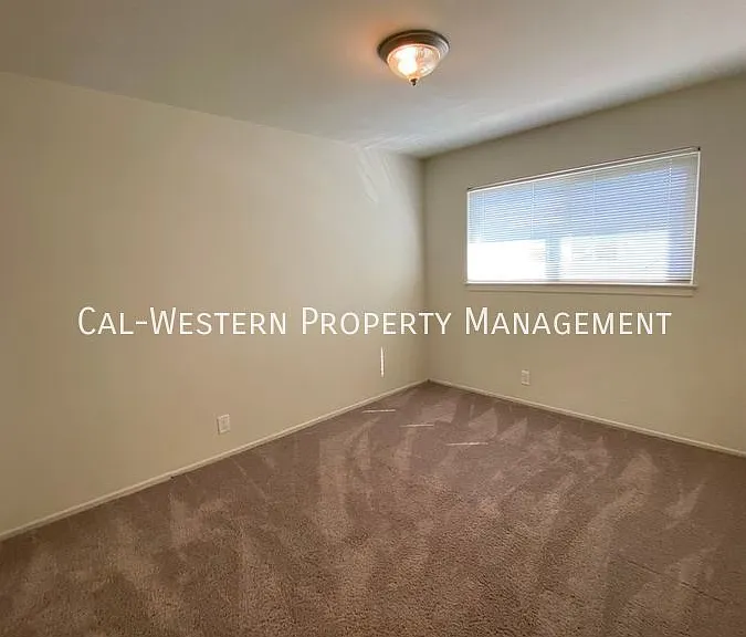 3210 Myles Ct #3 — Photo 7