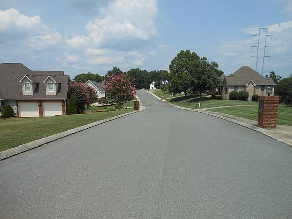 5th image of 200 Cloudcrest Dr