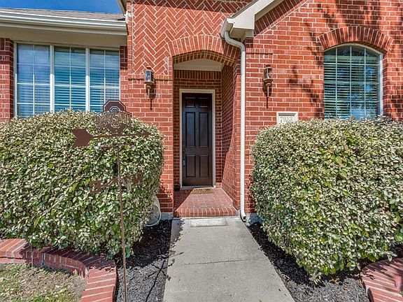 3rd image of 7913 Wilmington Dr