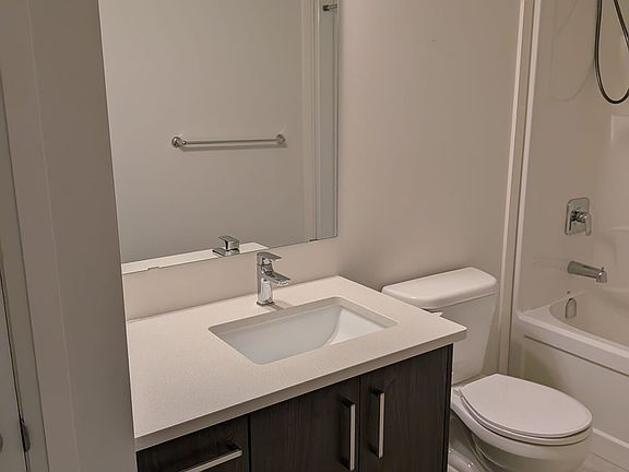 5th image of 3046 Springmeadow Rd E #17