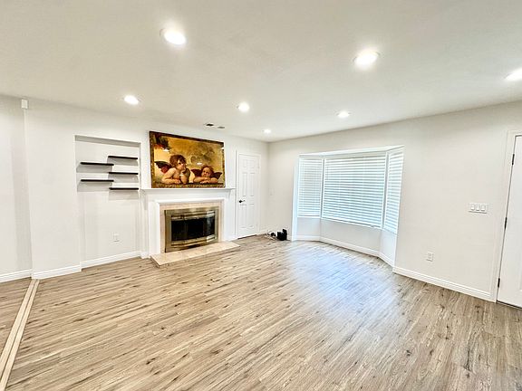 5th image of 1448 Wesley Ave
