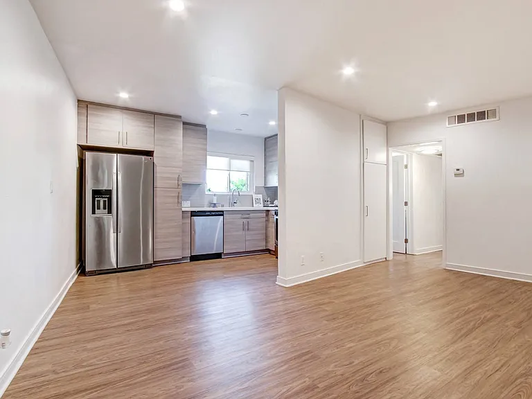 Citra Apartments — Photo 28