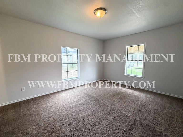 1309 N Clay St — Photo 8