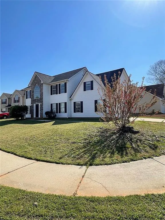 Building Photo - 700 Cannoli Ct