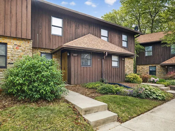 2313 E Winding Brook Ct, Bloomington, IN 47401