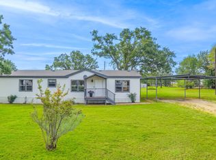 104 Hill Top Ct, Springtown, TX 76082