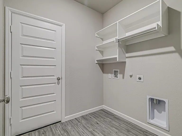 2419 Rocky Mountain Dr — Photo 12