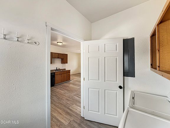 4th image of 812 Wapiti Drive #A