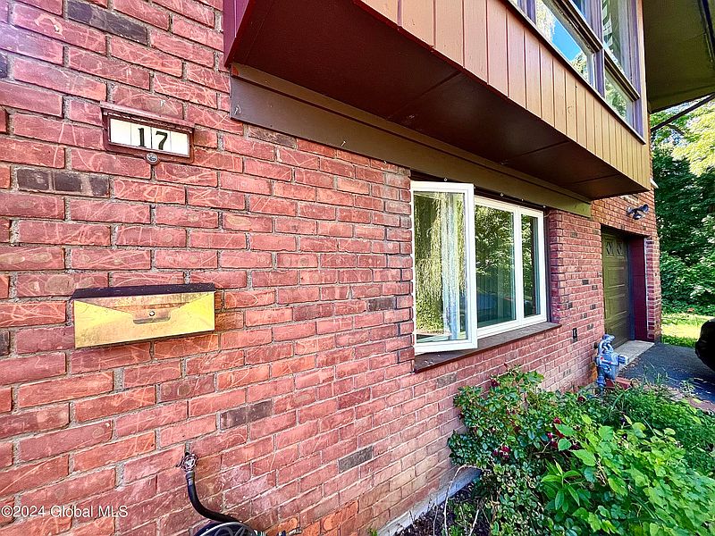 2nd image of 17 Prospect Terrace
