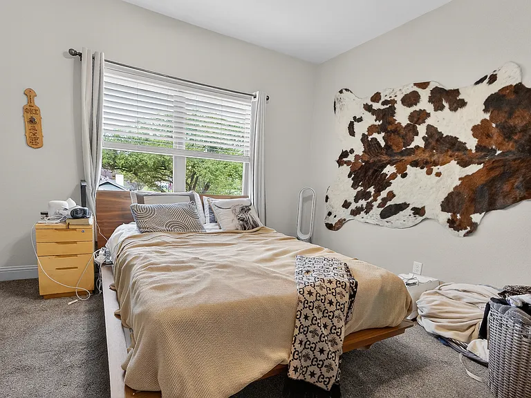 3521 S Hills Ave — Photo 32