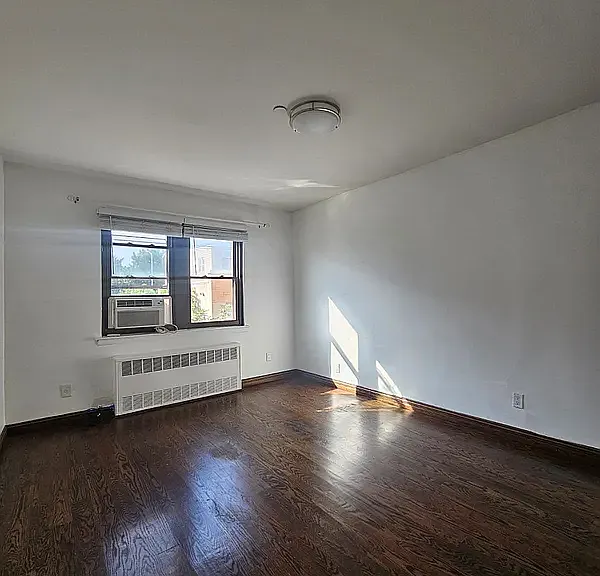 31-56 44th St #1A — Photo 8